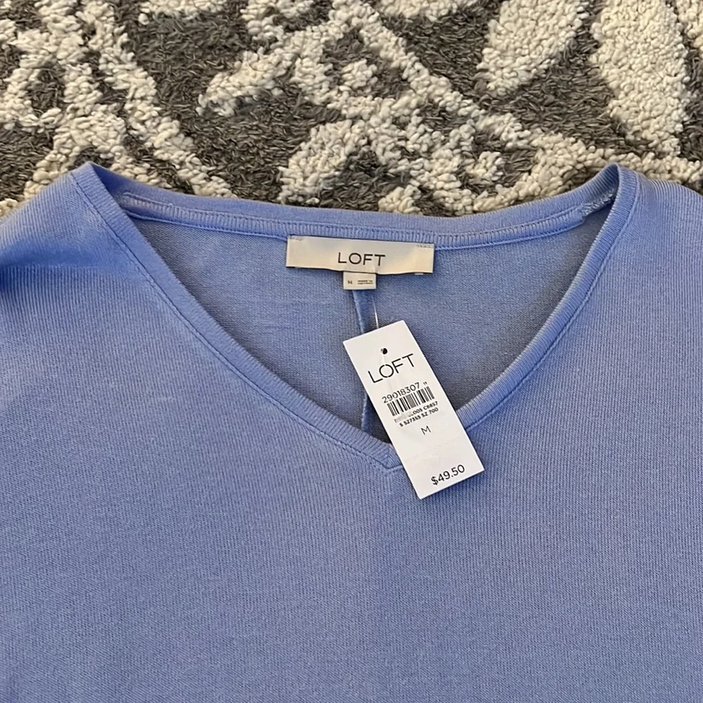 LOFT v-neck top, periwinkle blue, size M NWT! - Picture 2 of 5